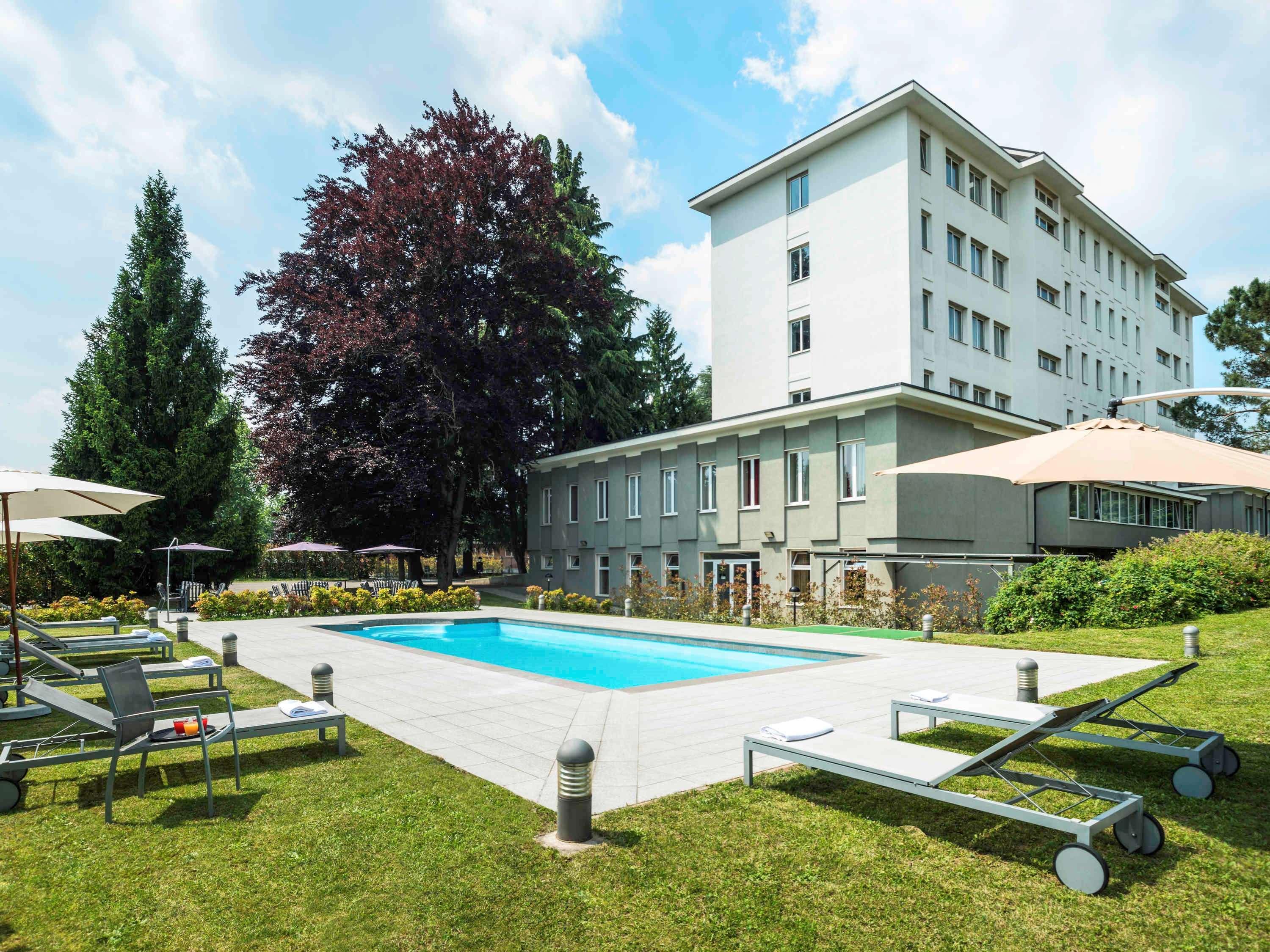 Bis Hotel Varese Exterior photo