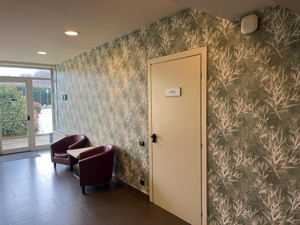 Bis Hotel Varese Exterior photo